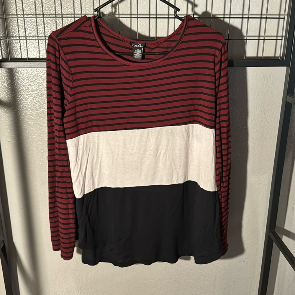 Rue21 color blocking long sleeve shirt.